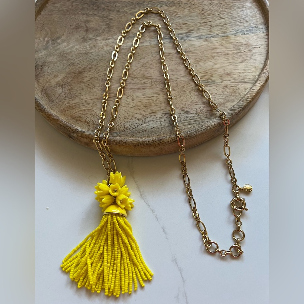 J Crew Yellow Tassel Necklace Gold Tone 20.5” Chain & Tassel